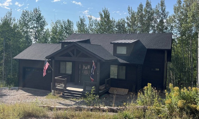 Star Valley Ranch Cabina | Cozy Cabin in the Aspens on the Fairway