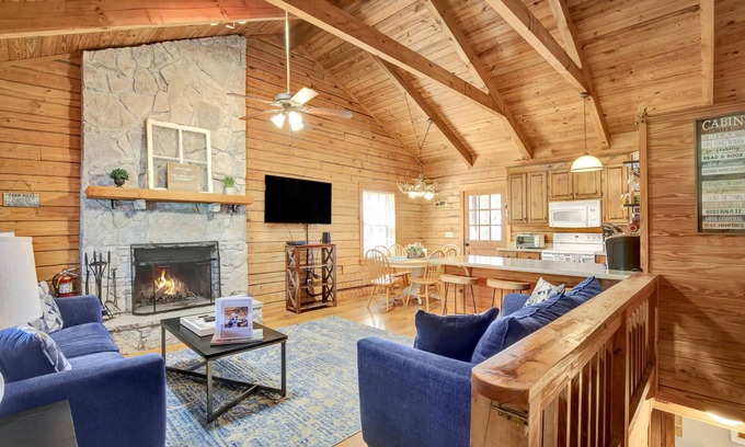 Pine Mountain Valley Cabina | Cozy Cabin in Warm Springs near FDR State Park and Callaway Gardens