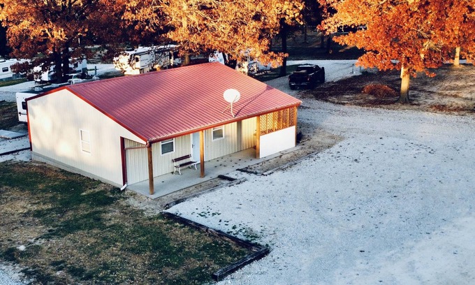Hermitage Cabina | Cozy cabin located near the Dam on Pomme De Terre Lake, Grandpas Cabin