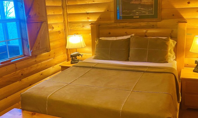 Mena Cabina | Cozy Cabin Lures from all Anglers