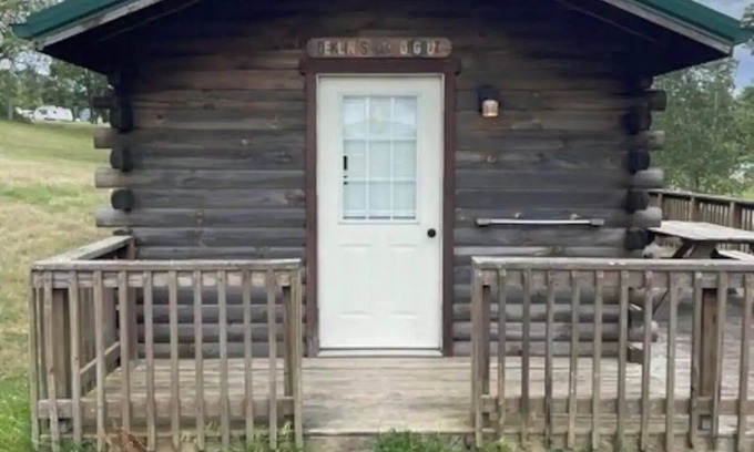 Senecaville Cabina | Cozy Cabin near Seneca Lake