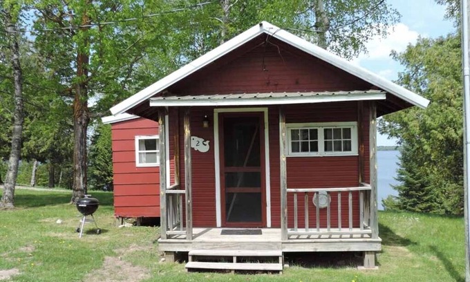 Puposky Cabina | Cozy Cabin on a spectacular fishing lake in the MN northwoods.