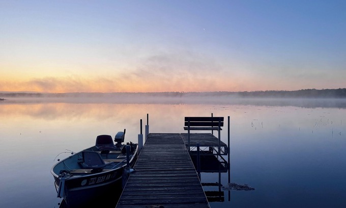 Deer River Cabina | Cozy Cabin on Little Moose Lake & Snowmobile Trail
