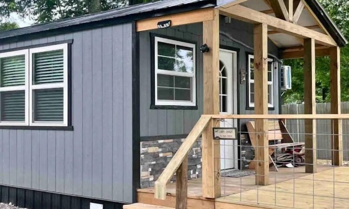 Florence Casa | Cozy Cabin on shoal creek