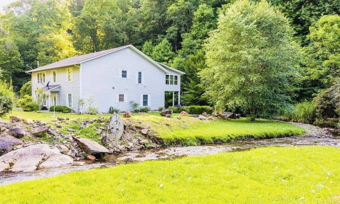Topton Cabina | Cozy Cabin on the River
