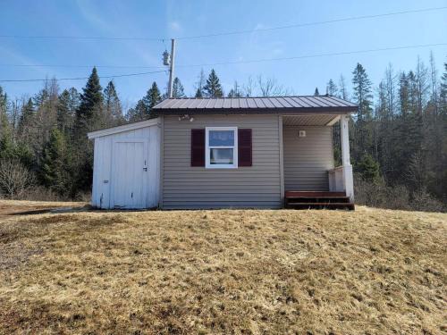 Stewartstown Casa | Cozy Cabin Rental for a Weekend Getaway in New Hampshire