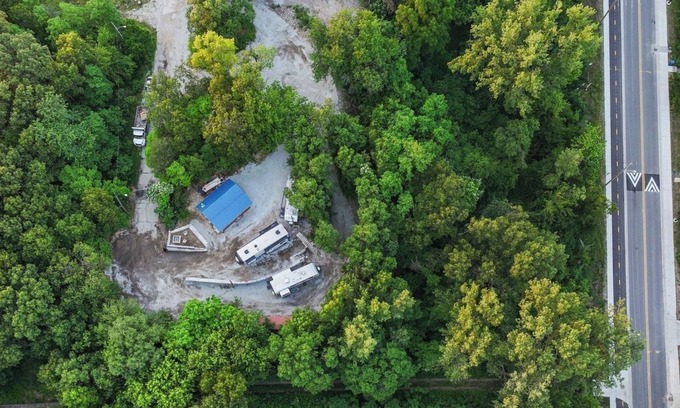 Miller Beach Cabaña | Cozy Cabin w/ Loft, Grill & Fire Pit