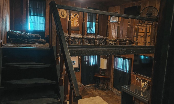 San Isidro Cabina | Cozy cabin with 1 bedroom and AC, WiFi in tranquil San Isidro