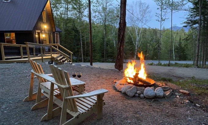 Franklin County Cabina | Cozy Cabin with Mountain Views! 1 mi to Flaggstaff Lake! Hike, boat & swim!