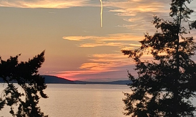 Camano Island Casa | Cozy Camano Island Retreat & Gallery w/beach access.