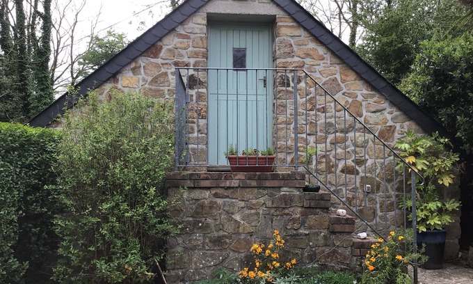 Camborne Apartamento | Cozy Camborne Studio Retreat with two single beds