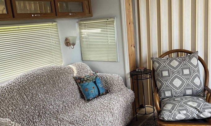 Arcadia Cabina | Cozy Camper #3 on Hobby Farm in Arcadia FL