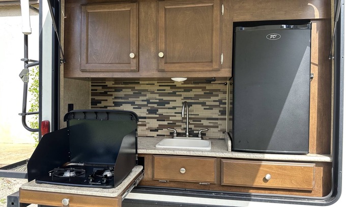 Lakeland Casa | Cozy Camper for Rent