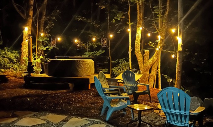 Whittier Alquiler De RV | Cozy Camper in Charming Whittier with Heat & AC