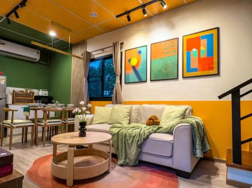 Talat Noi Casa | Cozy Canal House 1 min to MRT & Street Foods