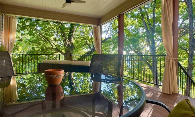 Rocky Mount Casa | Cozy Canopy Escape|Lakeview Hot Tub & Plush Beds!