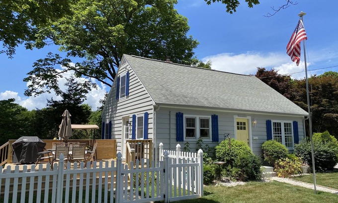 West Mystic Casa | Cozy Cape Escape - Camina hasta el centro de Mystic