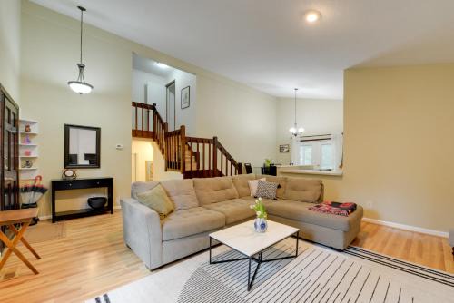 Cary Casa | Cozy Cary Abode about 10 Mi to Downtown Raleigh!