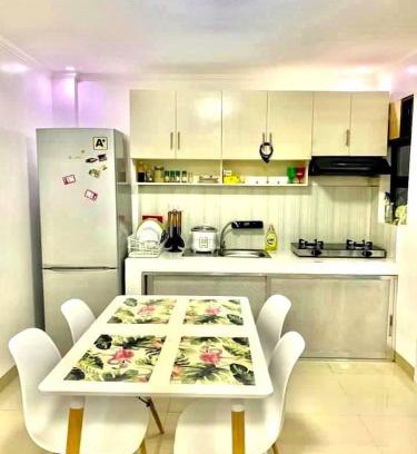 Taguig Apartamento | Cozy Central - Near arca south signal taguig