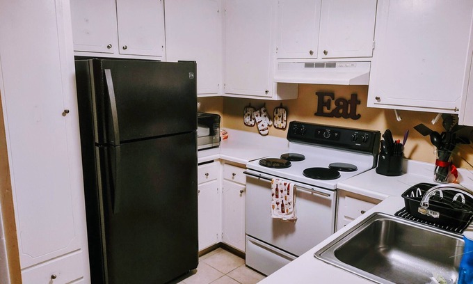 Fairfield Casa | Cozy & Centrally located Fairfield Modern Townhome