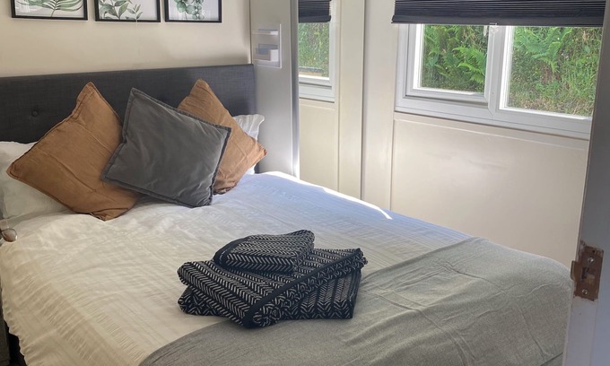 Bucks Cross Casa | Cozy Chalet - Close to Coastal Trail