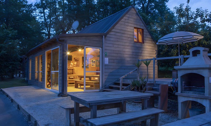 Biron Chalet De Esquí | Chalet íntimo en Biron con piscina compartida