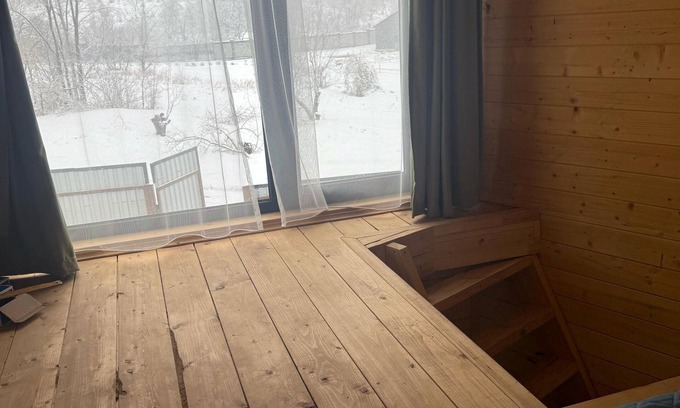 Almaty Chalet De Esquí | Cozy chalet in fabulous Almaty with AC, WiFi with city view and bbq zone