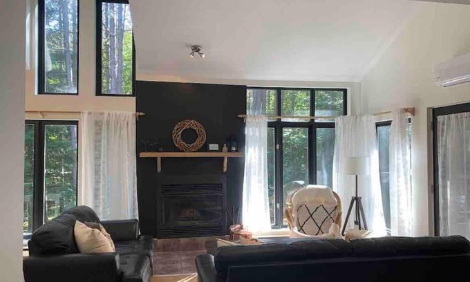Mont-Tremblant Casa | Cozy Chalet in the Forest