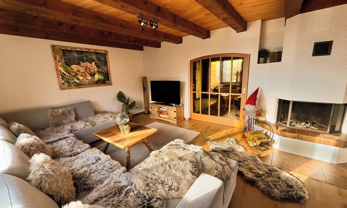 Amden Chalet De Esquí | Cozy chalet in the Swiss Alps with Heidi bed. Pet friendly!