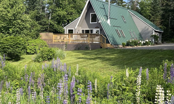 Rangeley Chalet De Esquí | Cozy Chalet near Saddleback Mountain & Downtown Rangeley