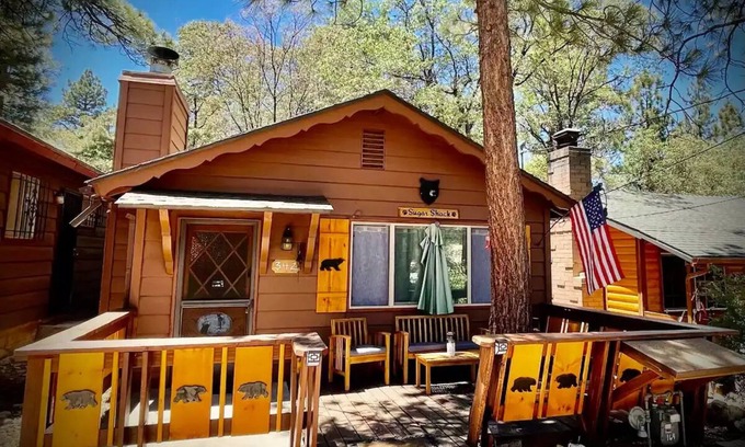 Sugarloaf Cabina | Cozy chalet perfect for a relaxing getaway!