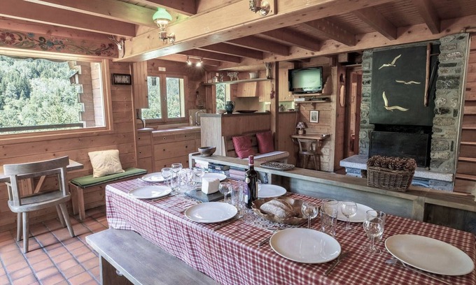 Meribel Centre Chalet De Esquí | Chalet acogedor · A pie de pistas · Chimenea · WIFI gratis
