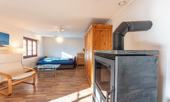 Kandergrund Chalet De Esquí | Cozy chalet with wood burning stove surrounded by Swiss Alps