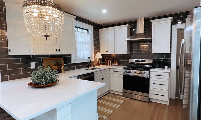 West Ashley Casa | Cozy Charleston Getaway Near Downtown & Airport