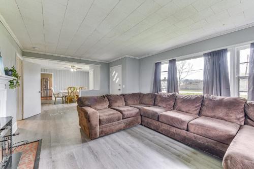 Charlotte Casa | Cozy Charlotte Home with Fire Pit about 6 Mi to Uptown!