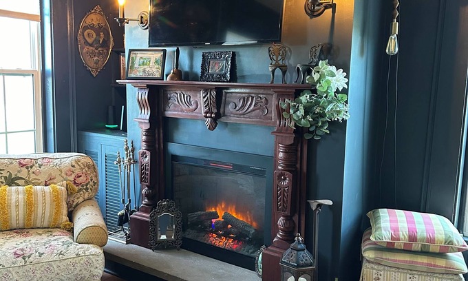 Skaneateles Apartamento | Cozy, charming, historic home overlooking Skaneateles Lake!