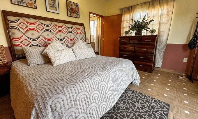 Cuernavaca Apartamento | COZY-CHARMING-WELL LOCATED