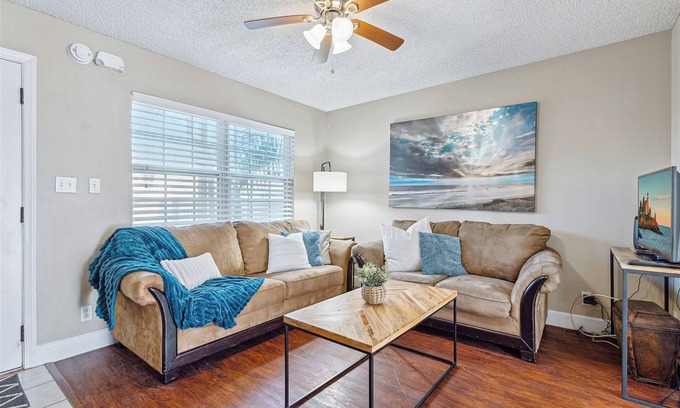 Cape Caneveral Beach Gardens Casa | Cozy Cherie Down Townhome - 5 Minute Walk to the Beach!