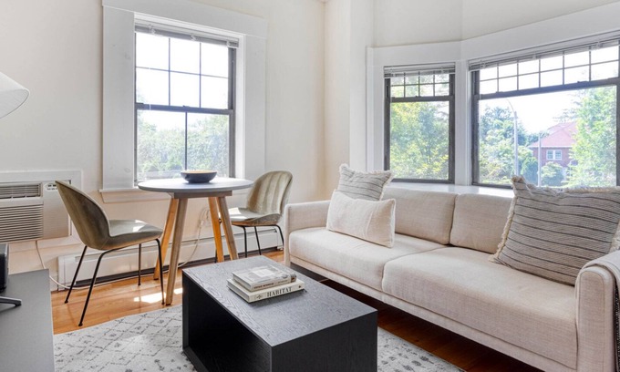 Chestnut Hill Apartamento | Cozy Chestnut Hill 1BR, residential area, by Blueground