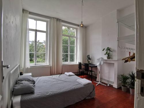 Elisabethbegijnhof Casa | Cozy city centre room with parkview