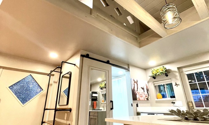 Jefferson Park Cabaña | 🍊 Cozy Clementine Cottage 🍊 [Tiny House in East Point]