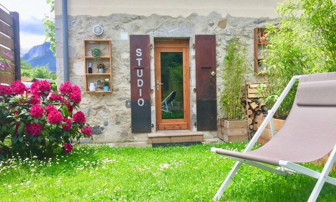 Chaparon Apartamento | Acogedor capullo en el borde del lago de Annecy