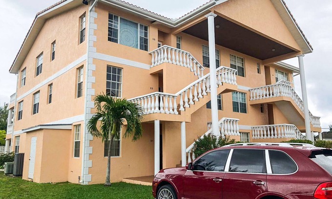 Bahamas Terrace Condominio | Condominio acogedor y colorido en las Bahamas