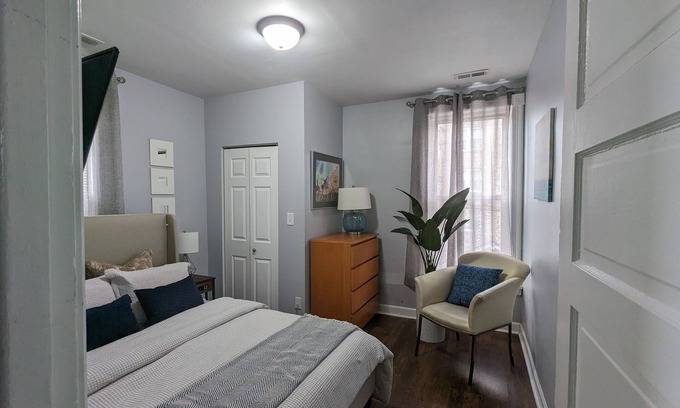 Oak Park Apartamento | Apartamento acogedor, confortable y conveniente. Cerca de todo!