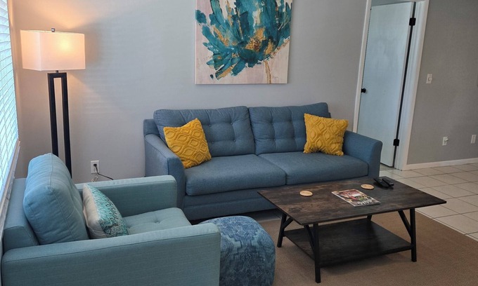 Saint Augustine Shores Casa | Cozy, comfy, quiet entire home in St. Augustine Close to beaches and downtown