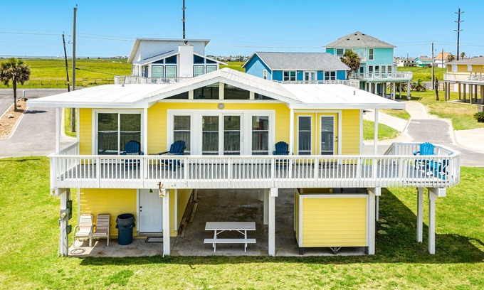 Jamaica Beach Casa | Cozy, Contemporary Beach House w/ Gulf Views! Deck, Outdoor Shower, Dog Friendly