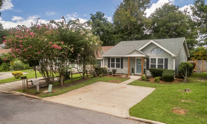 Warner Robins Casa | Cozy & Convenient 2BR/2BA Townhome
