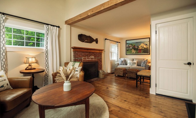 Camden Cabaña | Cozy cottage -Close to Downtown Camden!