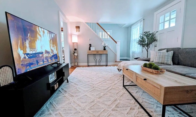 Schenectady Casa | Cozy Cottage in Colonie