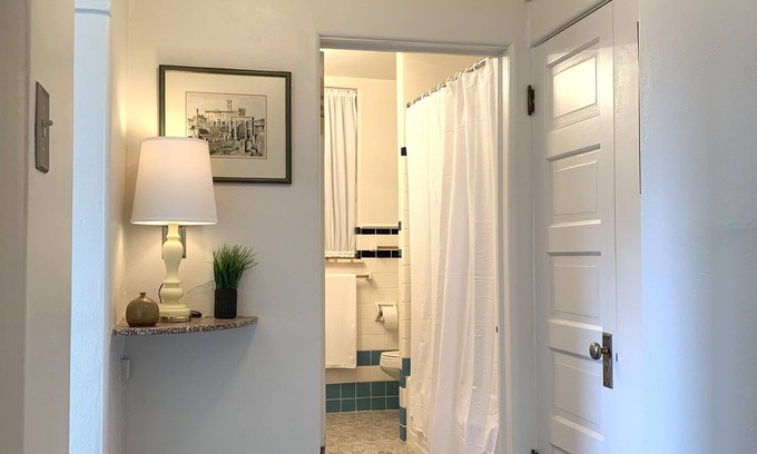 El Paso Cabaña | Cozy cottage in downtown El Paso